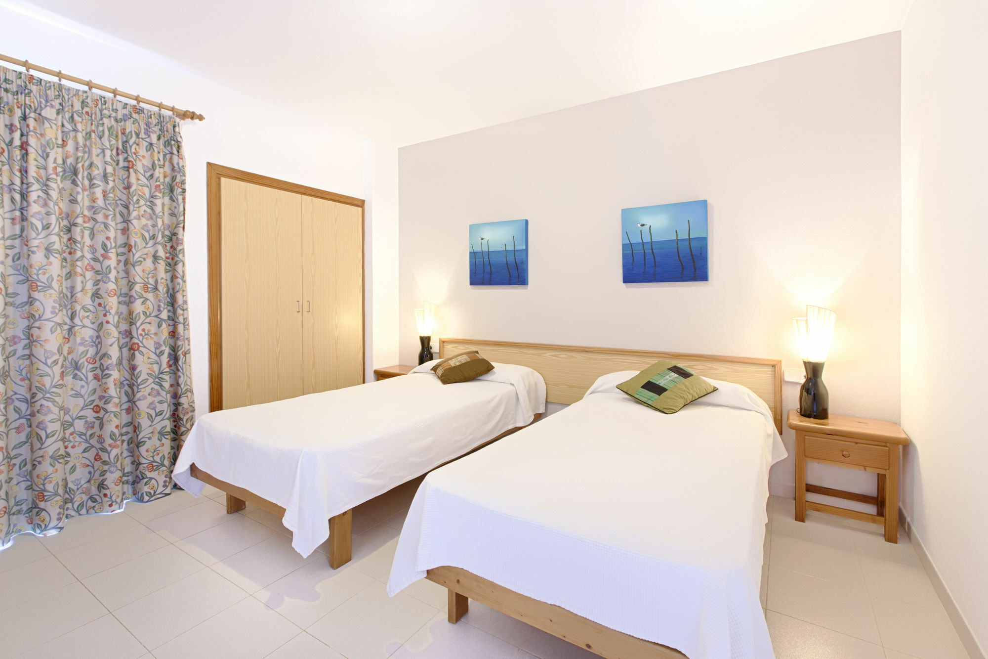 Apartamentos Colomar Santa Eularia des Riu Luaran gambar